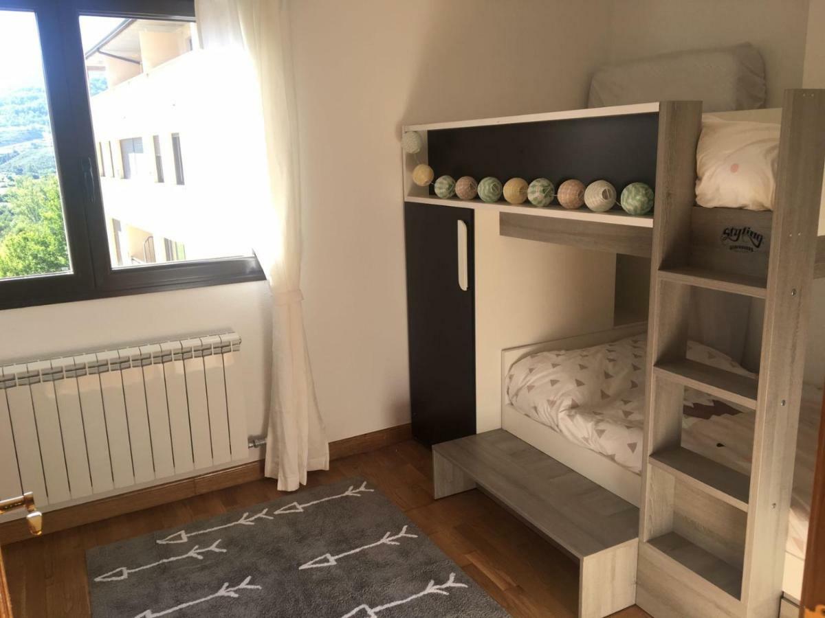 Apartamento Ezcaray Con Piscina Zorraquín Eksteriør billede