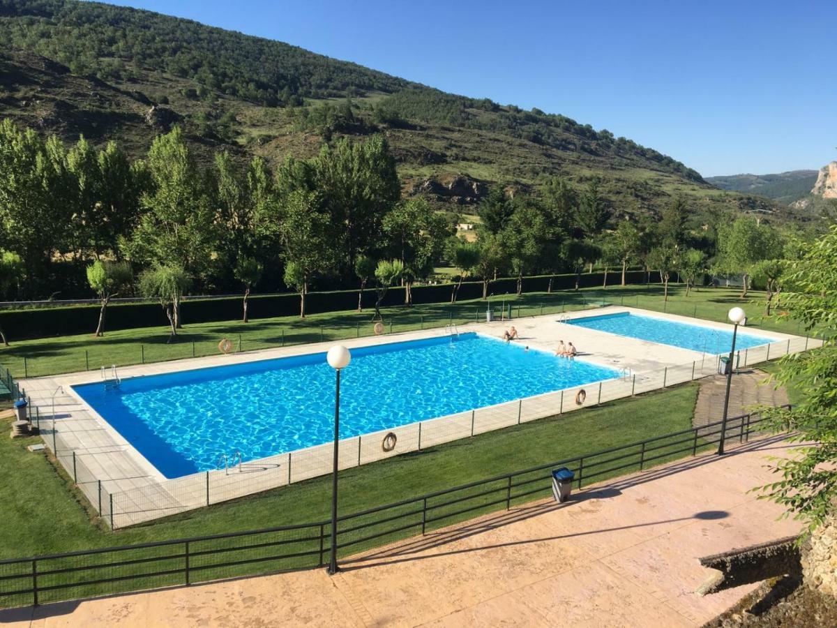Apartamento Ezcaray Con Piscina Zorraquín Eksteriør billede