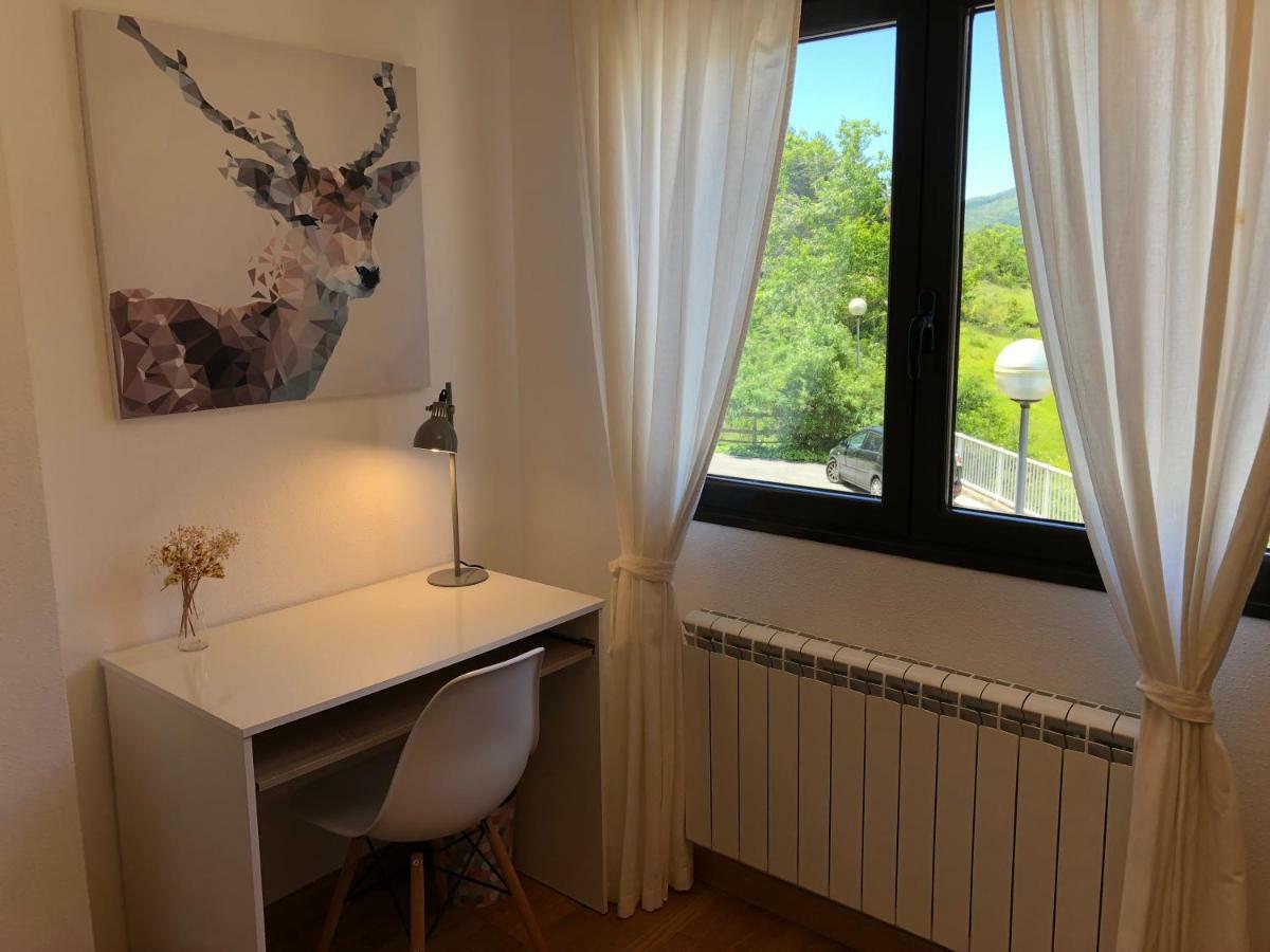 Apartamento Ezcaray Con Piscina Zorraquín Eksteriør billede