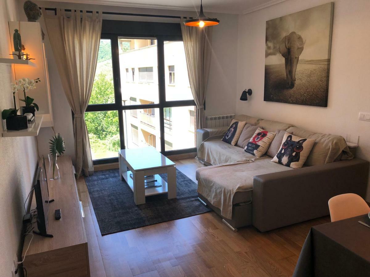 Apartamento Ezcaray Con Piscina Zorraquín Eksteriør billede